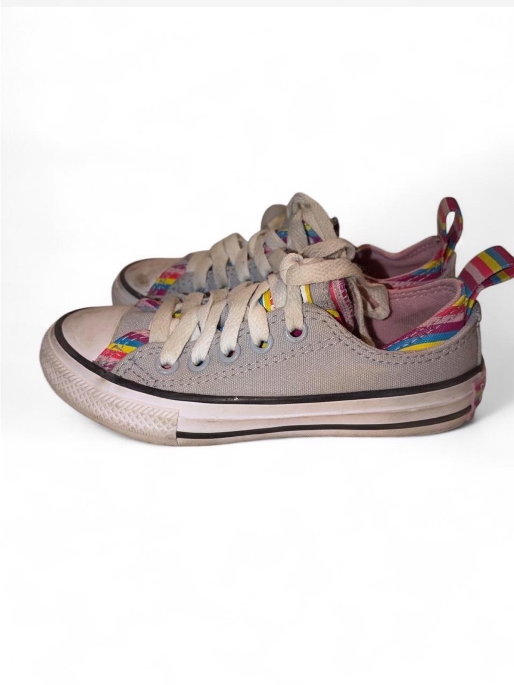 Converse Kids Low-Top Canvas Sneakers in Light Gray with Rainbow Trim